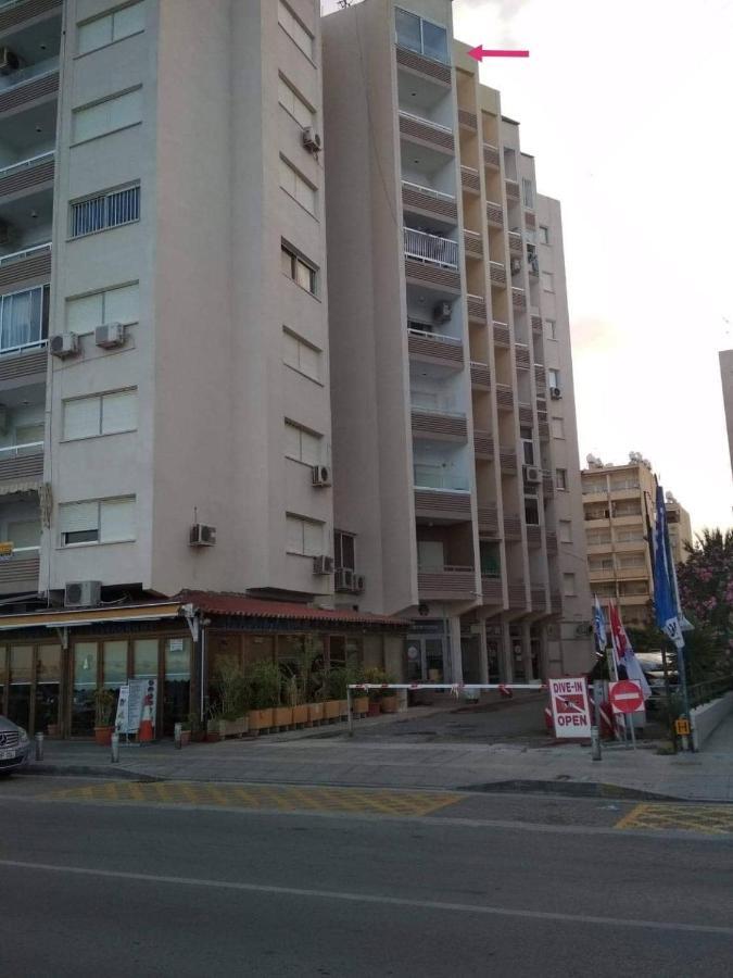Beachfront Skyline Retreat 1Br Pool Central Larnaca Luaran gambar
